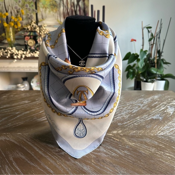 Authentic Cartier Scarf - Picture 3 of 11